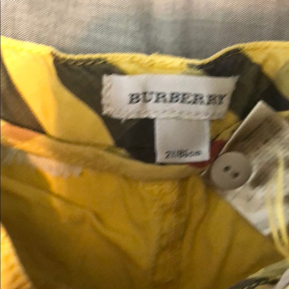 Burberry Chino Mustard Shorts -2Y - Picture 5 of 5